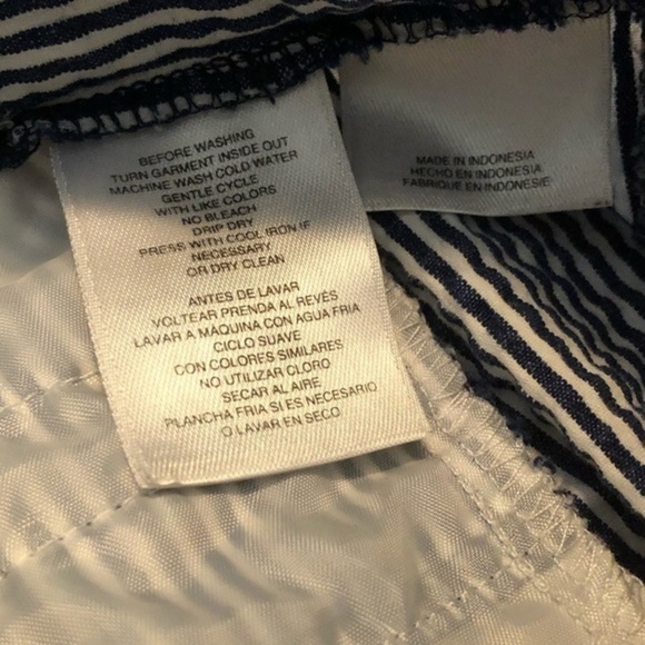 Anne Klein Blue And White Striped capri’s Size 4 - Picture 3 of 4